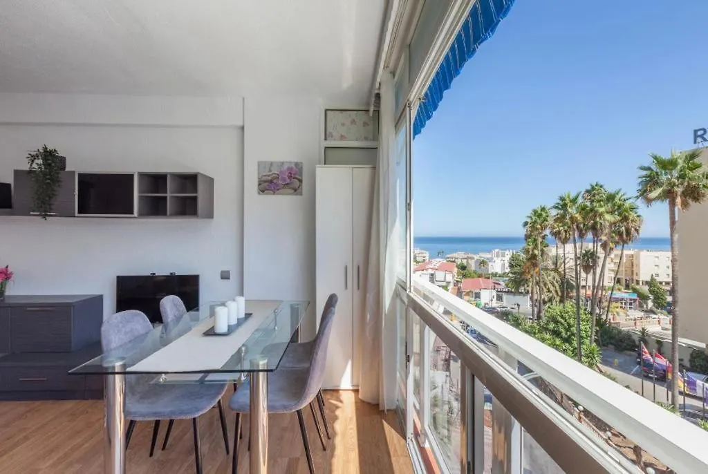 Sunny Seaview Torremolinos Apartment